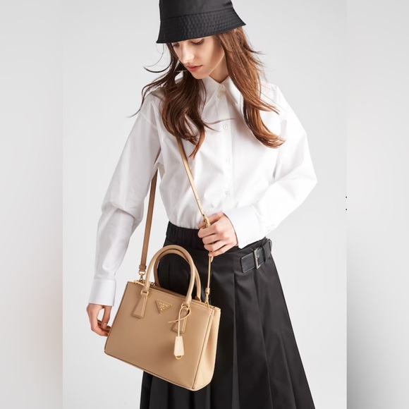 Authentic Prada Saffiano Lux Double Zip Tote - Picture 9 of 11